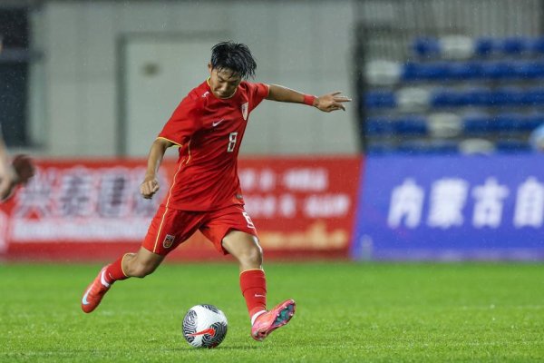 万翔进球，邝昭雷助攻U16国家队2-2战平越南U16