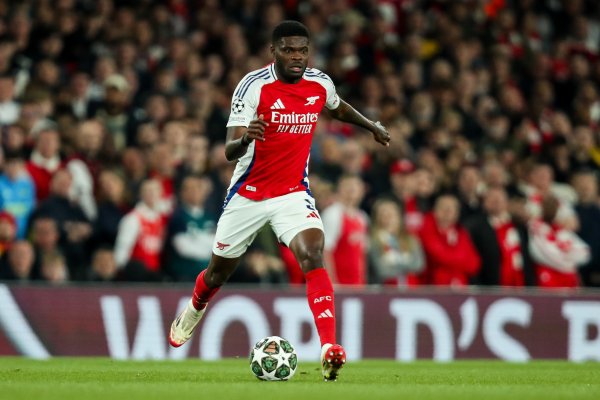 托马斯律师：球员否认所有指控也协作  了三年调查，期待最终清白