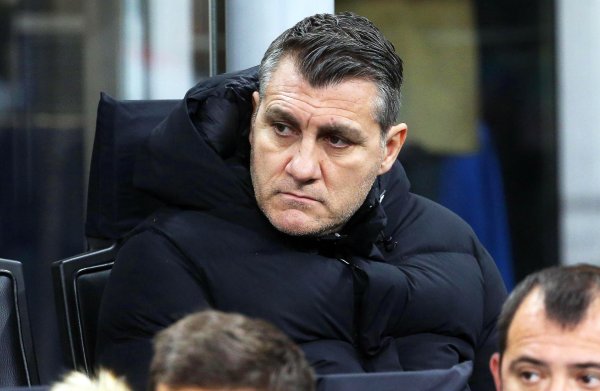 维耶里：F-埃斯波西托的表现很好，但他还需要更好地把握得分  机会