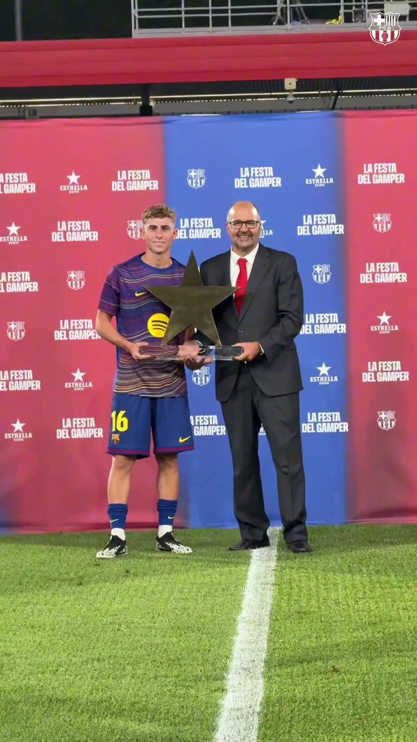 连进两球！费尔明当选甘伯杯全场最佳球员