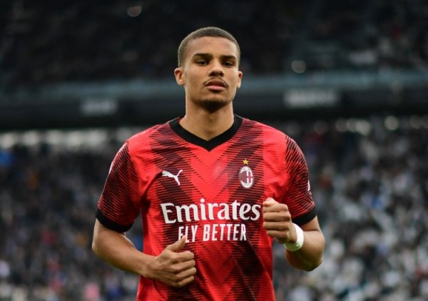 记者：预计纽卡即将确认签下米兰后场球员佳夫 转会费总价4000万欧