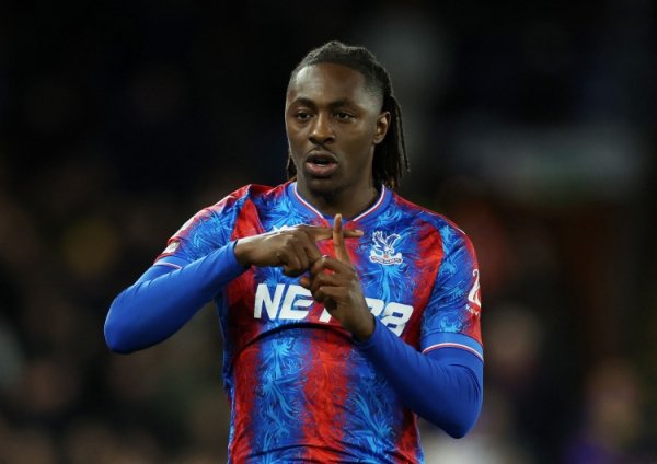 记者：热刺增速  引进埃泽准备提供报价，个人条款预计不是问题