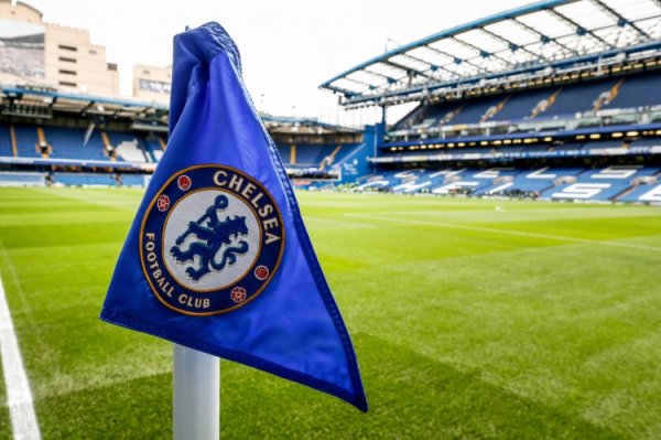 记者：切尔西对赞助费要价高昂，海尔难成运动活动    服  衣袖广告赞助商