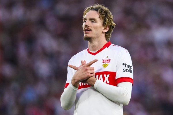 记者：德雷森未放弃引进沃尔特马德，仍与球员队伍  保持联系